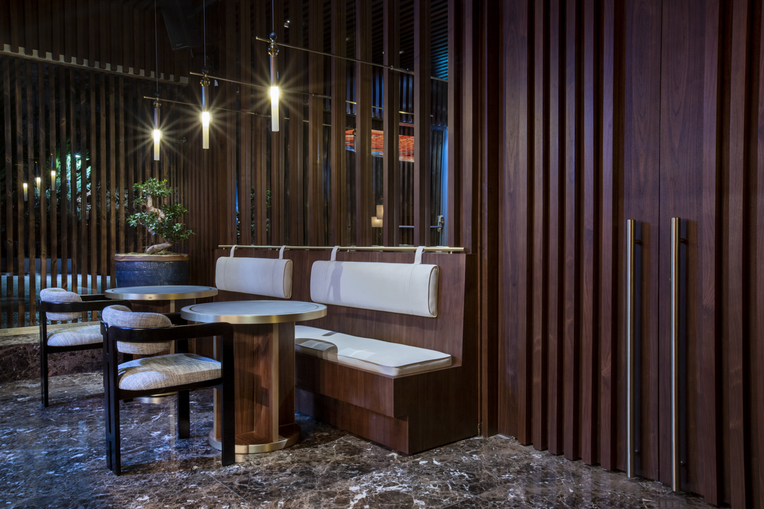 Yakuza by Olivier - Lisboa por Deckoradesign